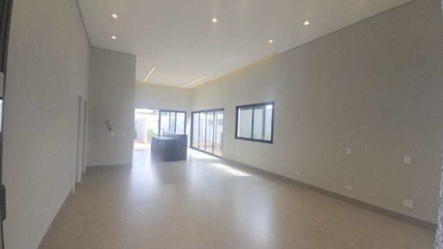 Casa 3 quartos e 5 banheiros, à venda, no bairro Jardim Munique em Maringá