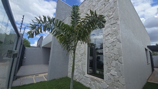 Casa 3 quartos e 5 banheiros, à venda, no bairro Jardim Munique em Maringá