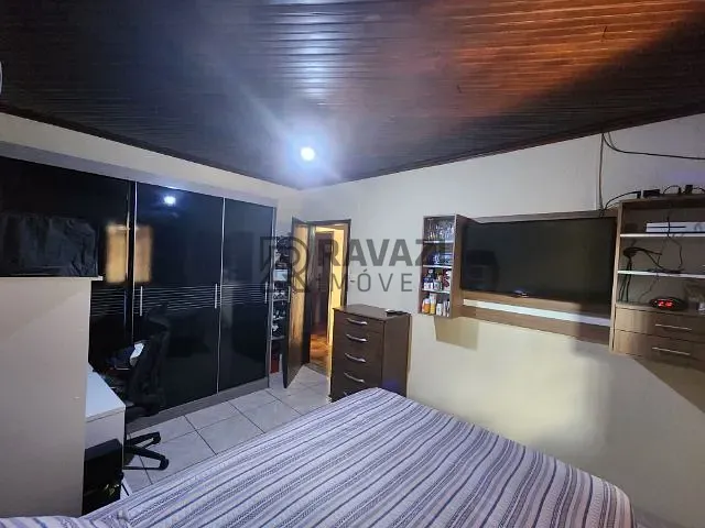 Casa com 275m² 4 quartos e 2 banheiros, à venda, no bairro Vila Bossi em Louveira