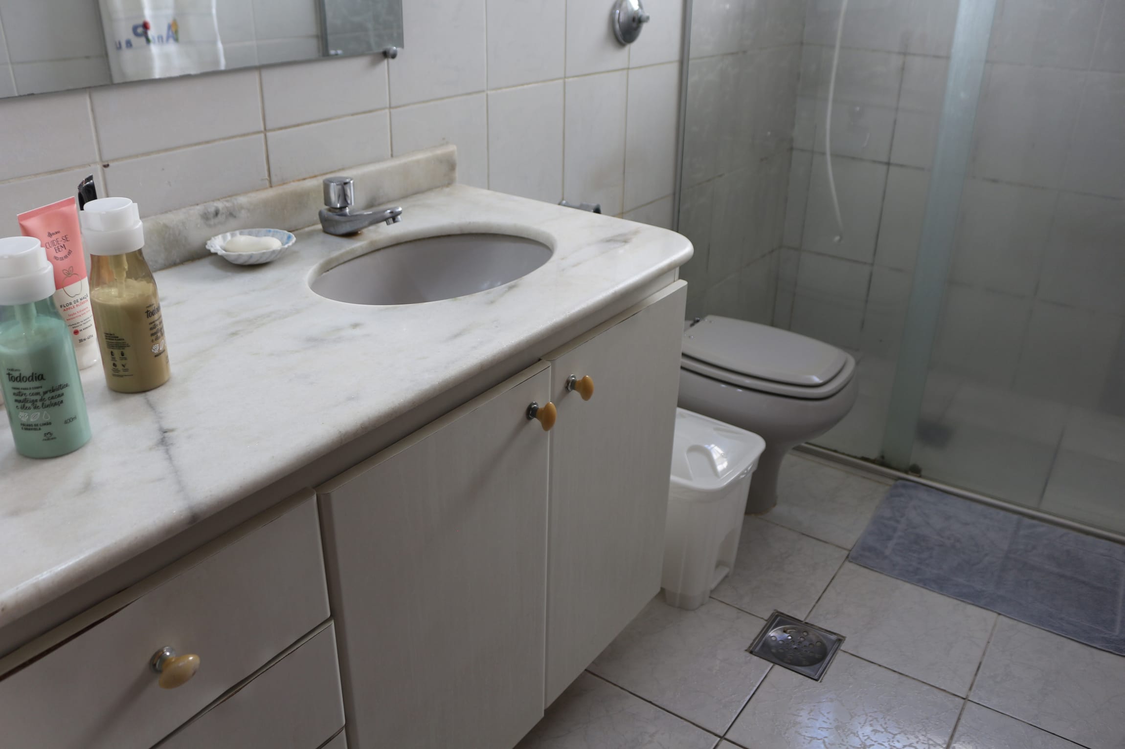 Casa à venda de 4 quartos, 4 vagas, 4 banhos, com 210 metros de área construída, Caiçara-Adelaide, Belo Horizonte, MG. Na melhor localização do bairro Caiçara. miniatura 10