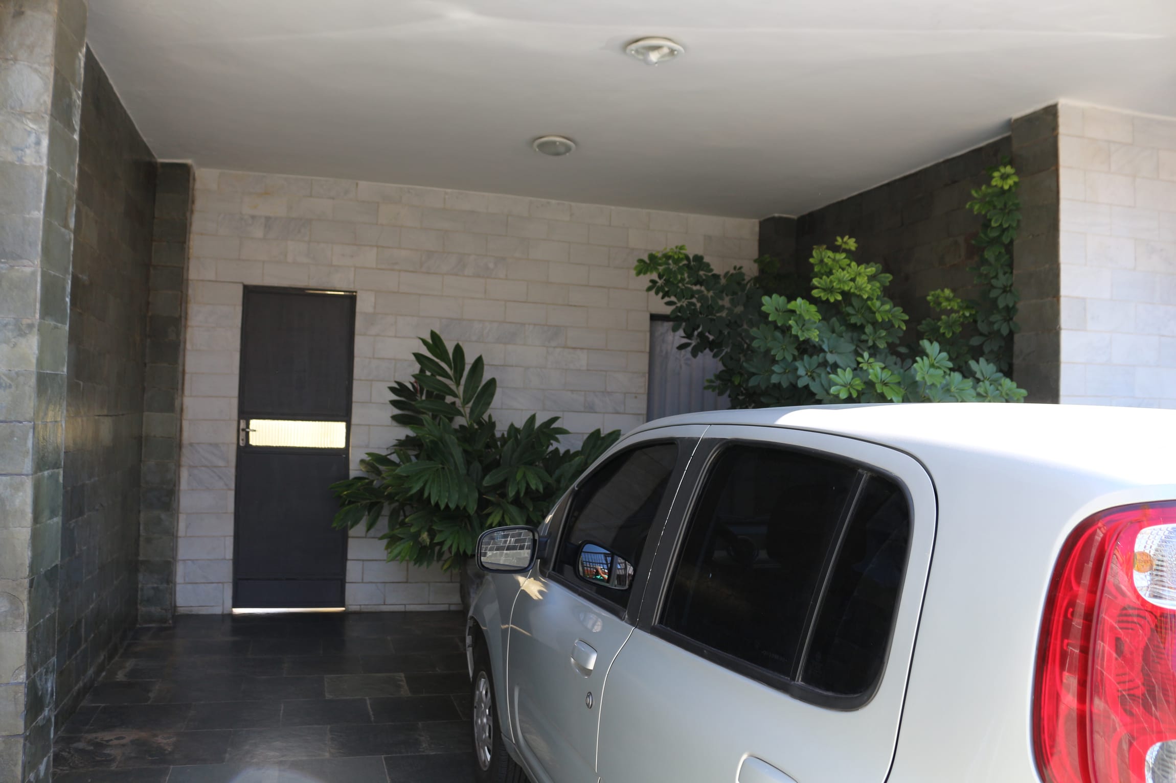 Casa à venda de 4 quartos, 4 vagas, 4 banhos, com 210 metros de área construída, Caiçara-Adelaide, Belo Horizonte, MG. Na melhor localização do bairro Caiçara. miniatura 24