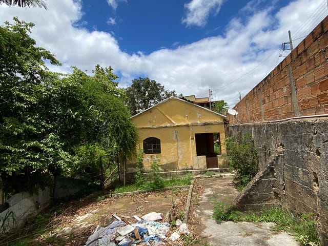 Casa 2 quartos e 1 banheiro, à venda, no bairro São João Batista em Santa Luzia