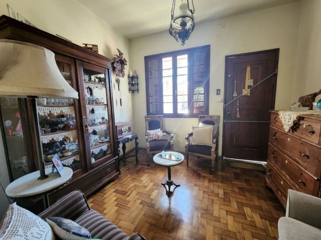 Casa com 245m² 3 quartos e 3 banheiros, à venda, no bairro Centro em Pelotas