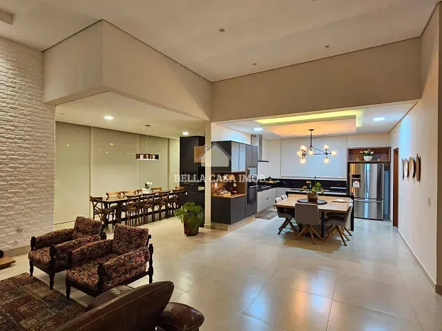 Casa com 720m² 4 quartos e 6 banheiros, à venda, no bairro Evidence Residencial em Araçoiaba da Serra