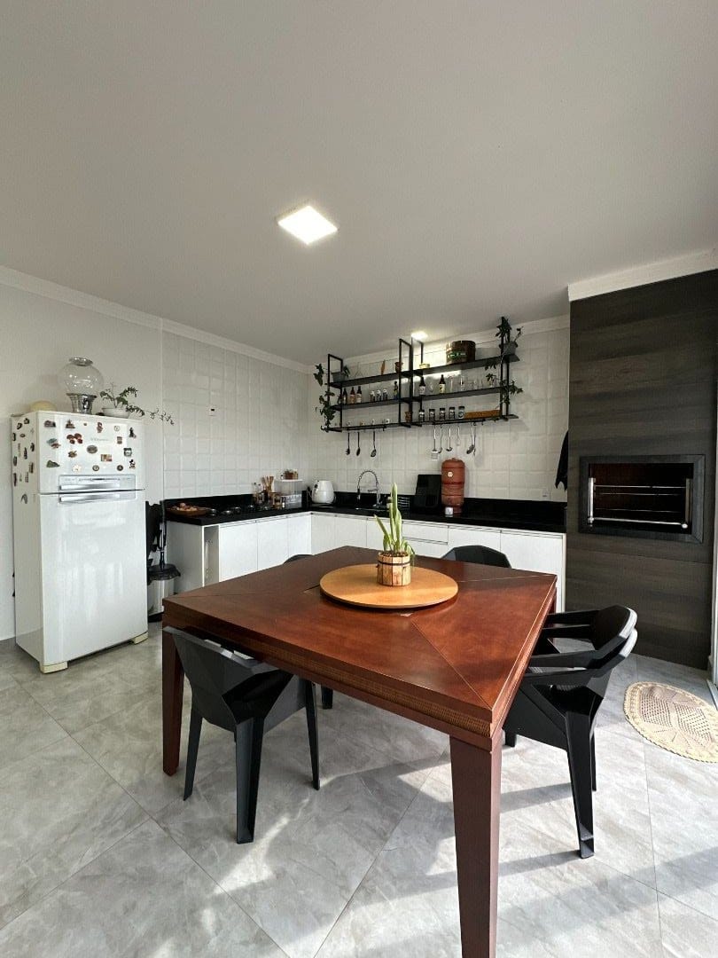 Casa, 3 quartos, 232 m² - Foto 8