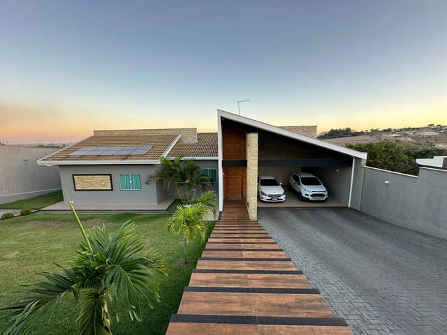 Foto do Casa - Imóvel de alto padrão, com arquitetura ultra moderna, em localização privilegiada na Condomínio Residencial Costa do Sol em Rolândia. | Imobiliária Casa Grande - Rolândia