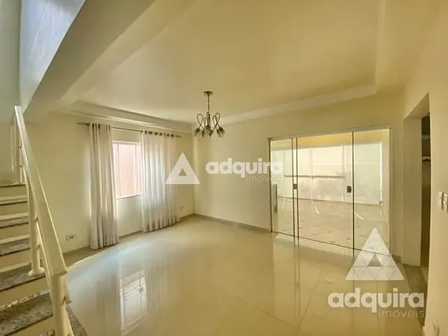 Casa 4 quartos e 4 banheiros, à venda, no bairro Jardim Carvalho em Ponta Grossa