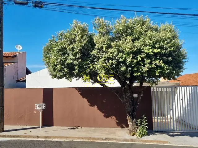 Casa com 294m² 3 quartos e 2 banheiros, à venda, no bairro Jardim Marim em Votuporanga
