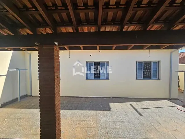 Casa com 300m² 3 quartos e 3 banheiros, à venda, no bairro Jardim Santa Maria em Mococa