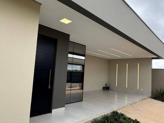 Casa com 224m² 3 quartos e 4 banheiros, à venda, no bairro Residencial Parque do Lago em Sinop