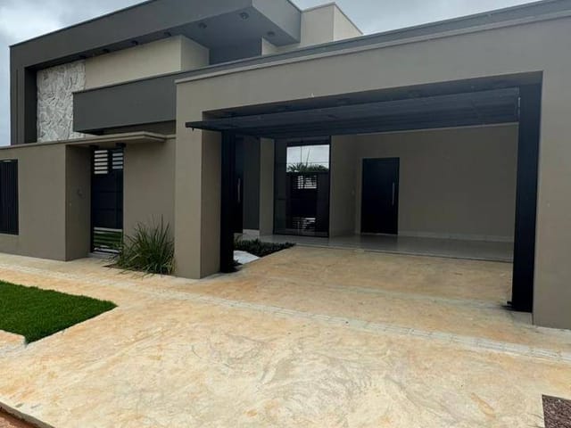 Casa com 224m² 3 quartos e 4 banheiros, à venda, no bairro Residencial Parque do Lago em Sinop