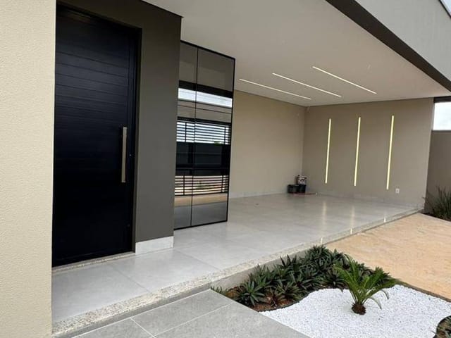 Casa com 224m² 3 quartos e 4 banheiros, à venda, no bairro Residencial Parque do Lago em Sinop
