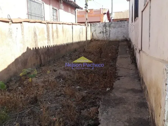 Casa com 698m² 3 quartos e 1 banheiro, à venda, no bairro Vila Bela Vista em Capivari