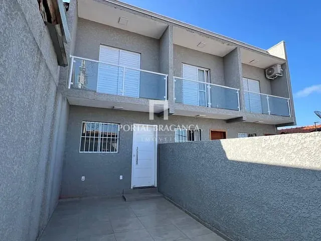 Casa com 97m² 2 quartos e 2 banheiros, à venda, no bairro Vila Sant' Ana em Bragança Paulista