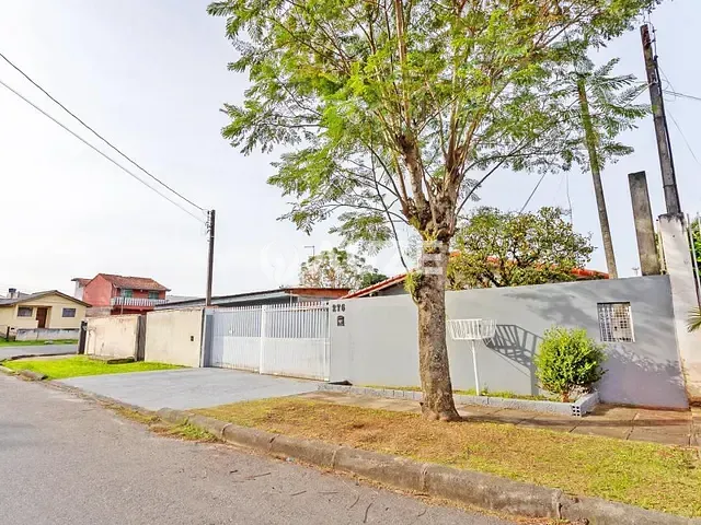 Casa com 190m² 4 quartos e 2 banheiros, à venda, no bairro Santa Cândida em Curitiba