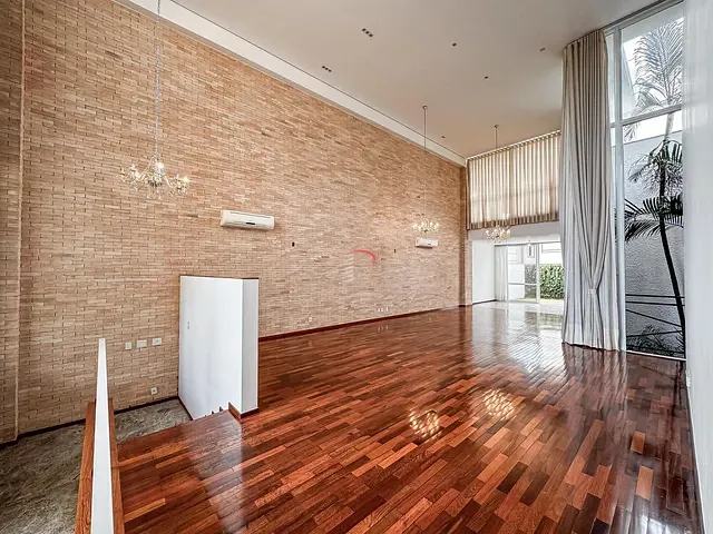Casa com 360m² 5 quartos e 5 banheiros, à venda, no bairro Esperança em Londrina