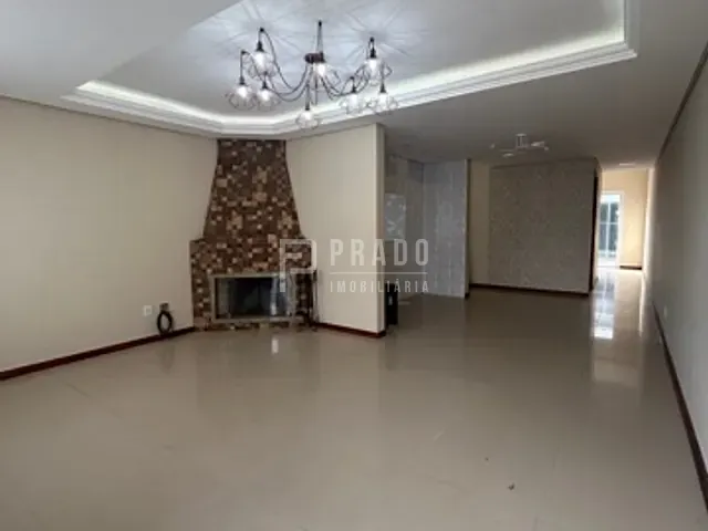 Casa com 140m² 3 quartos e 3 banheiros, à venda, no bairro Laranjal em Pelotas