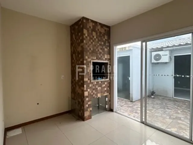 Casa com 140m² 3 quartos e 3 banheiros, à venda, no bairro Laranjal em Pelotas