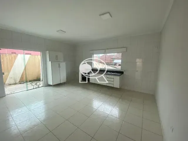 Casa 3 quartos e 1 banheiro, à venda, no bairro Jardim Brasil em Registro