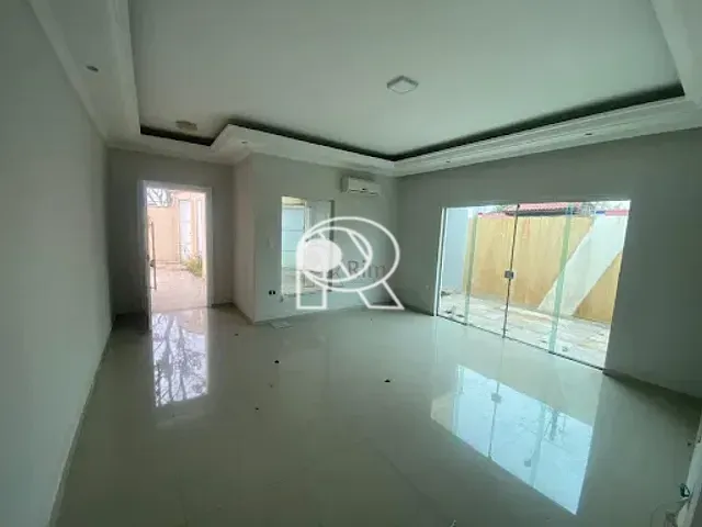 Casa 3 quartos e 1 banheiro, à venda, no bairro Jardim Brasil em Registro