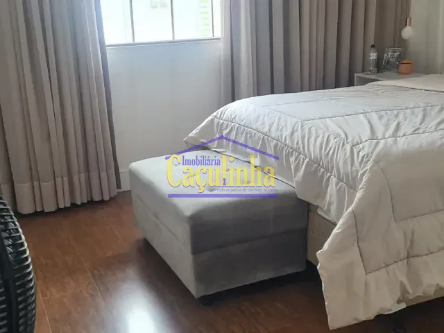 Casa com 1m² 2 quartos e 1 banheiro, à venda, no bairro Centro em Piraí
