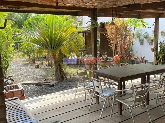 Casa com 1044m² 4 quartos e 4 banheiros, à venda, no bairro Conquista em Ilhéus