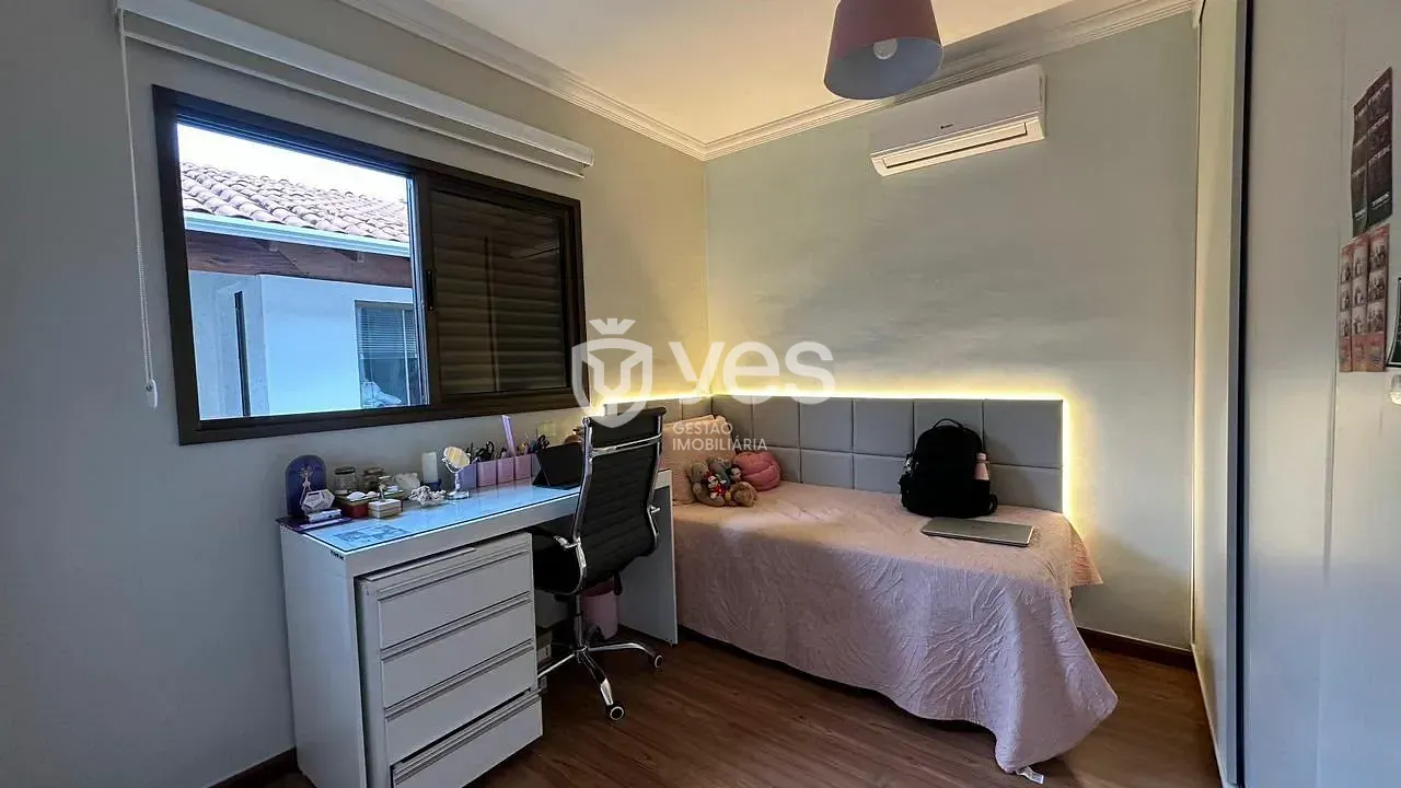 Casa, 3 quartos, 240 m² - Foto 4