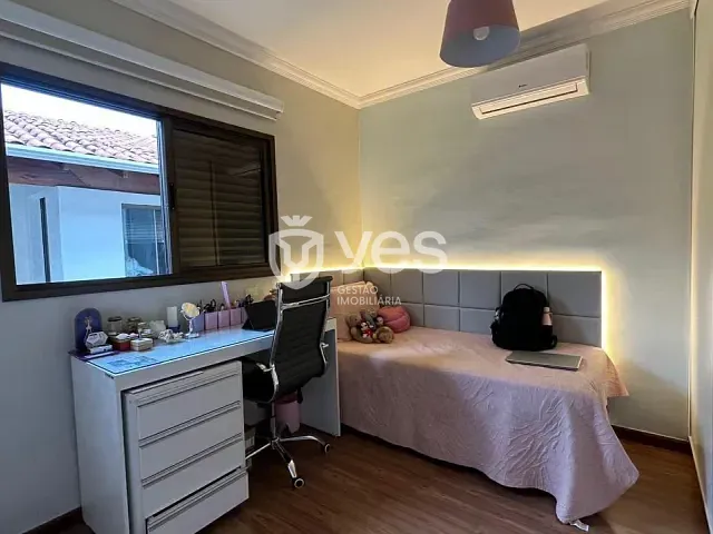 Casa 3 quartos e 2 banheiros, à venda, no bairro Centro em Araxá