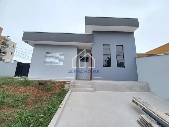 Casa com 176m² 3 quartos e 1 banheiro, à venda, no bairro Loteamento Residencial e Comercial Flamboyant em Pindamonhangaba