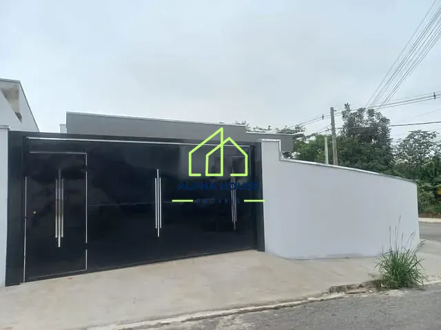 Casa com 176m² 3 quartos e 1 banheiro, à venda, no bairro Flamboyant em Pindamonhangaba