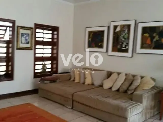 Casa com 278m² 4 quartos e 4 banheiros, à venda, no bairro Vila das Jabuticabeiras em Taubaté