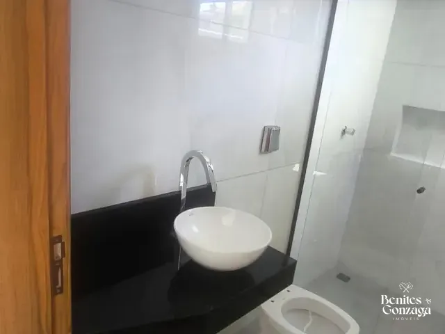 Casa 3 quartos e 2 banheiros, à venda, no bairro Jardim Alvorada em Maringá