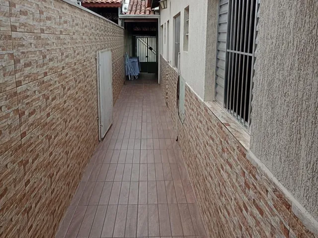 Casa 2 quartos e 2 banheiros, à venda, no bairro Vila Nova Cintra em Mogi das Cruzes