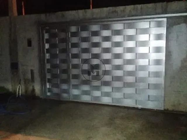 Casa 2 quartos e 1 banheiro, à venda, no bairro Loteamento Residencial Espanha em Guaratinguetá