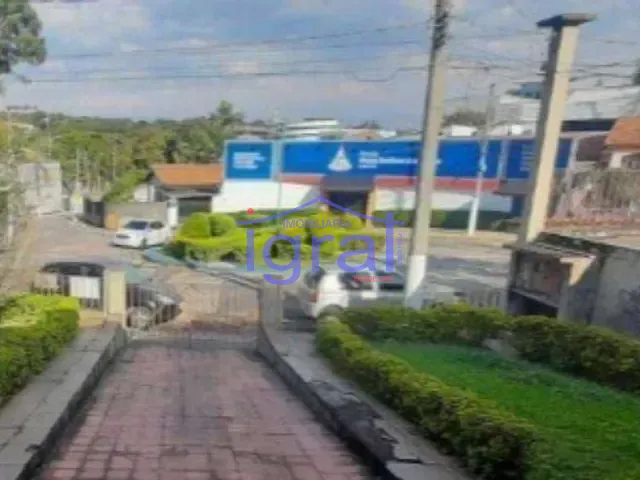 Casa 3 quartos e 4 banheiros, à venda, no bairro Cidade Vargas em São Paulo