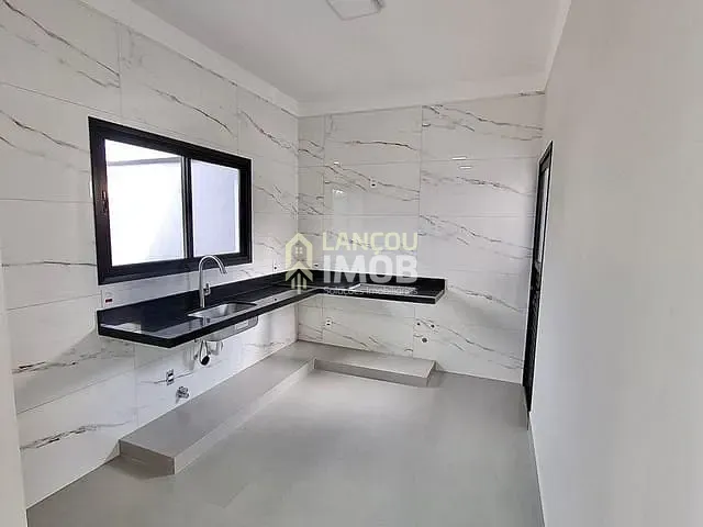 Casa 3 quartos e 2 banheiros, à venda, no bairro Residencial Santa Giovana em Jundiaí