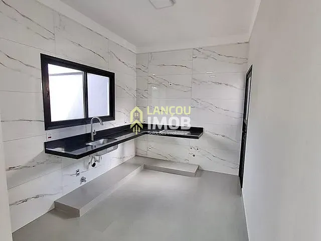 Casa 3 quartos e 2 banheiros, à venda, no bairro Residencial Santa Giovana em Jundiaí