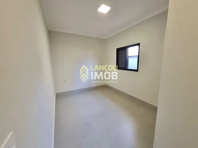 Casa 3 quartos e 2 banheiros, à venda, no bairro Residencial Santa Giovana em Jundiaí