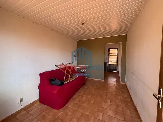 Casa com 200m² 1 quarto e 1 banheiro, para alugar, no bairro Benedito Trajano Borges em Ituverava