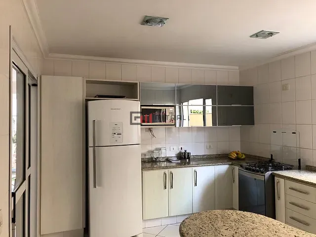 Casa 3 quartos e 2 banheiros, à venda, no bairro Operária em Londrina