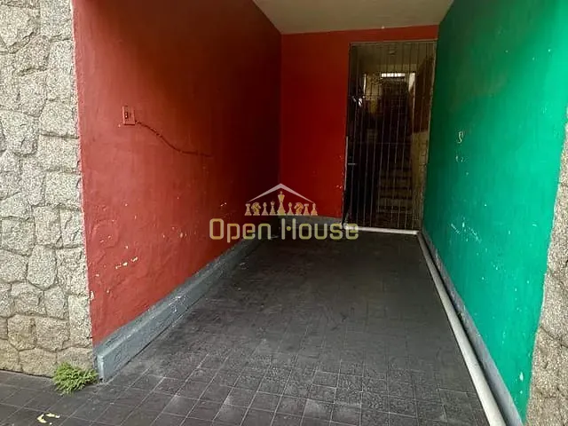 Casa 4 quartos e 1 banheiro, à venda, no bairro Duzentos e Quarenta e Nove em Volta Redonda