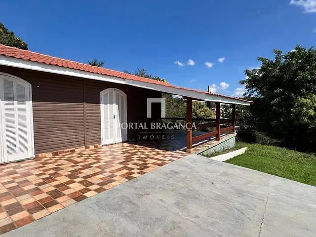 Casa com 1590m² 3 quartos e 4 banheiros, à venda, no bairro Chácaras São Conrado em Bragança Paulista
