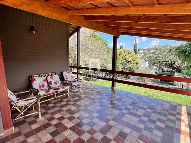 Casa com 1590m² 3 quartos e 4 banheiros, à venda, no bairro Chácaras São Conrado em Bragança Paulista