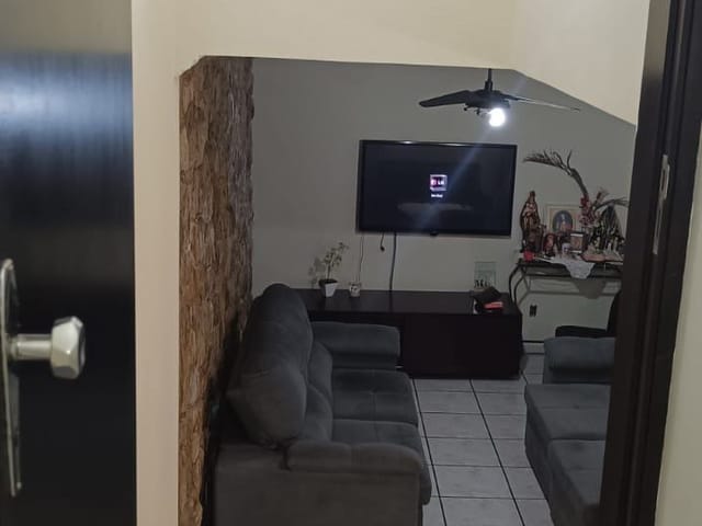 Casa com 250m² 2 quartos e 3 banheiros, à venda, no bairro Santa Claudina em Vinhedo