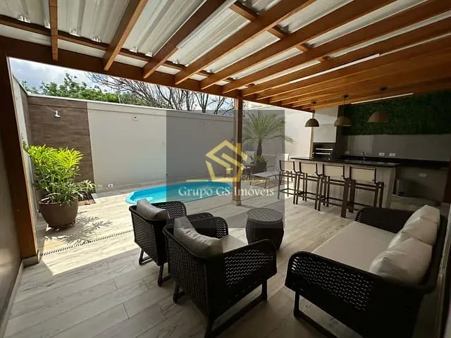Casa 3 quartos e 3 banheiros, à venda, no bairro Jardim Santa Helena em Valinhos