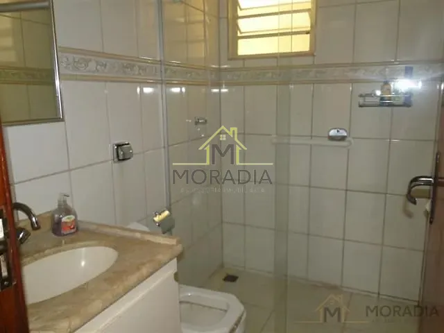 Casa com 300m² 2 quartos e 1 banheiro, à venda, no bairro Parque dos Municipios I em Guaxupé