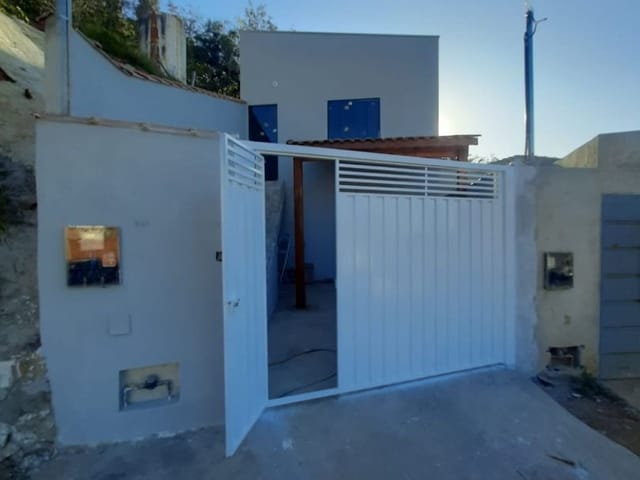 Casa com 140m² 2 quartos e 1 banheiro, à venda, no bairro São Benedito em Cambuí