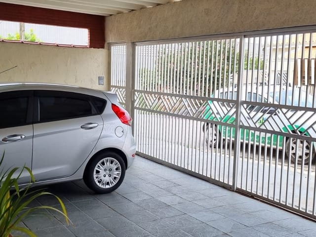 Casa com 160m² 2 quartos e 2 banheiros, à venda, no bairro Vila Estrela em São João da Boa Vista