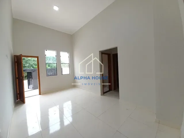 Casa com 176m² 2 quartos e 1 banheiro, à venda, no bairro Loteamento Residencial e Comercial Flamboyant em Pindamonhangaba
