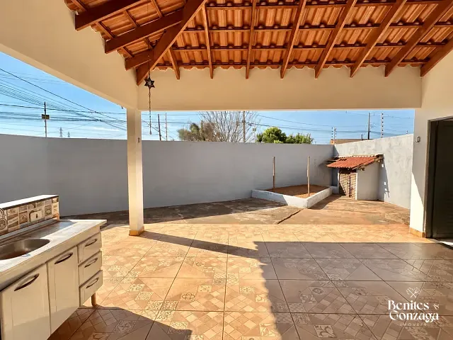 Casa 3 quartos e 3 banheiros, à venda, no bairro Residencial Arezzo em Maringá